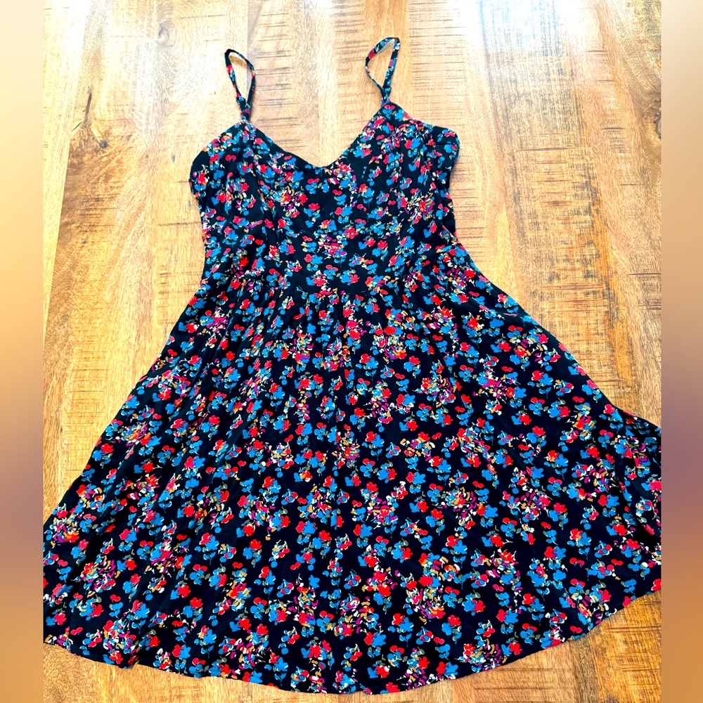 Express Mini Dress, Black floral print. Size M